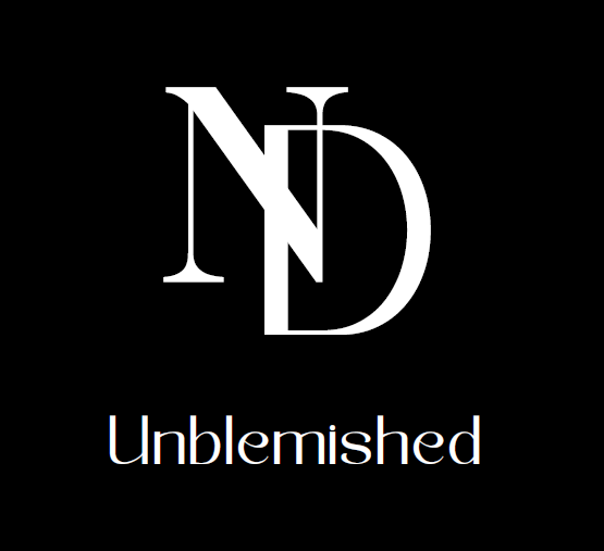 A black and white picture of the word nd